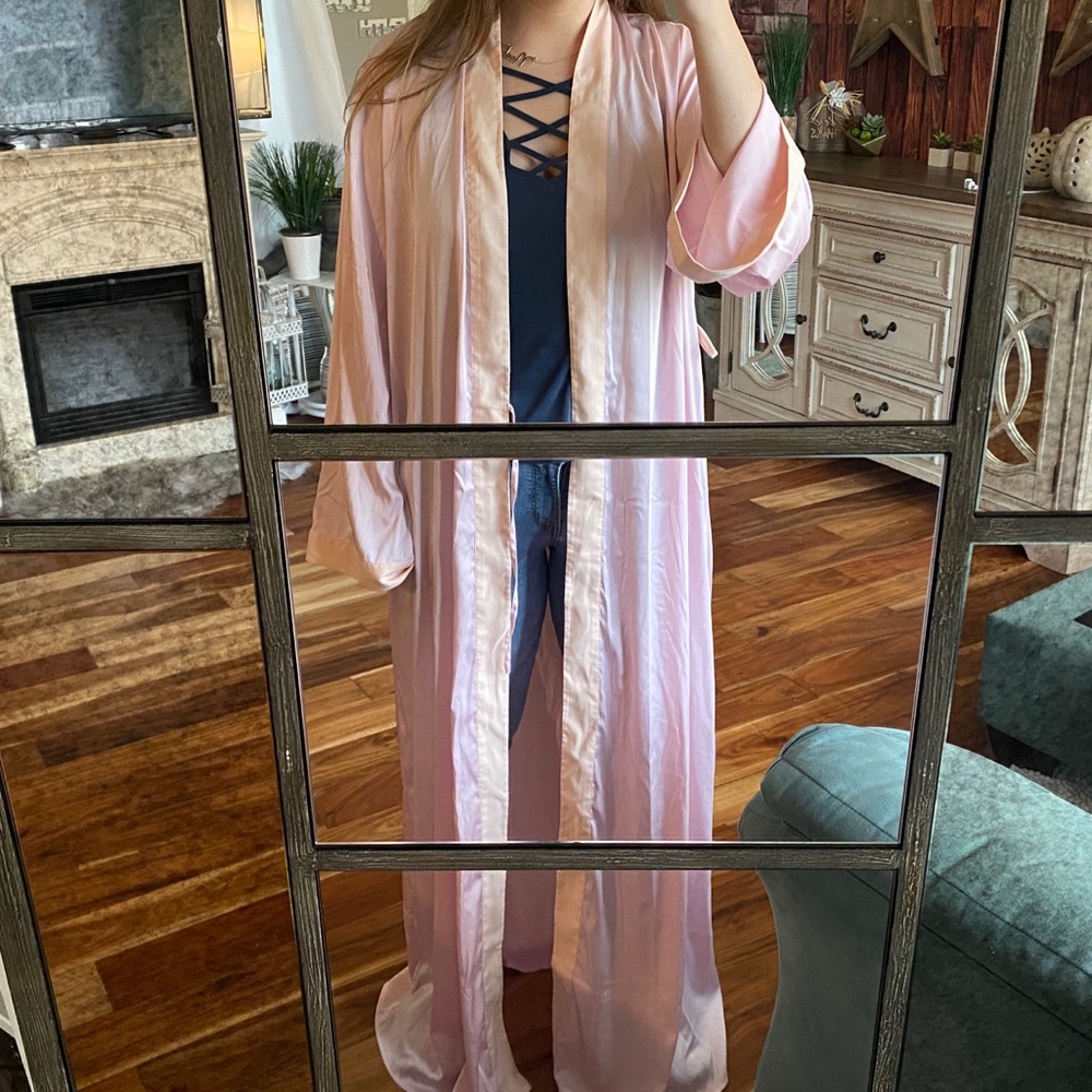 SAVAGEXFENTY pink silk robe